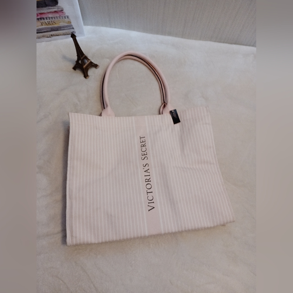 Victoria's Secret tote bag **NWT**